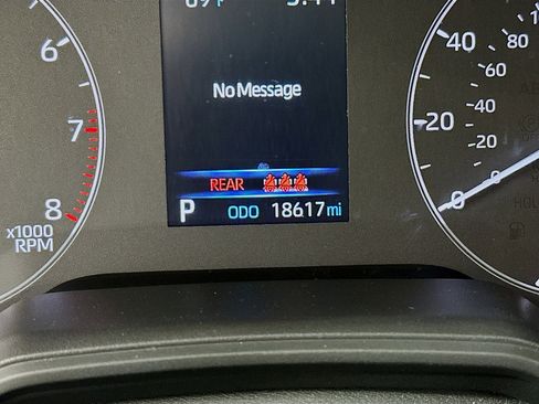 Used 2025 Toyota Corolla LE image 18