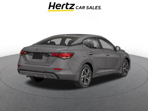 Used 2025 Nissan Sentra SV FWD image 2