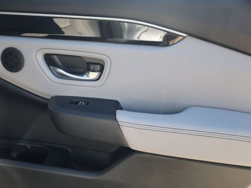 New 2025 Honda Pilot EX-L image 30