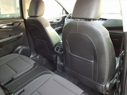 Used 2023 Buick Envision Preferred image 22