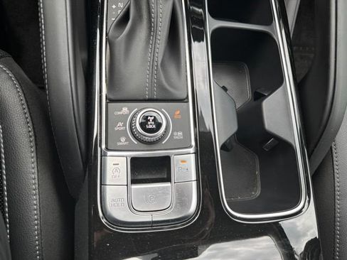 Used 2024 Kia Telluride EX AWD/4WD image 16