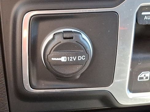 Used 2018 Jeep Wrangler Sport image 23