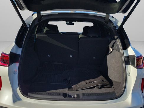Certified 2025 INFINITI QX50 Sport image 29