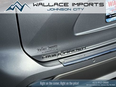 Used 2024 Toyota Highlander Platinum AWD/4WD image 12