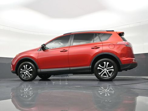 Used 2017 Toyota RAV4 LE image 27