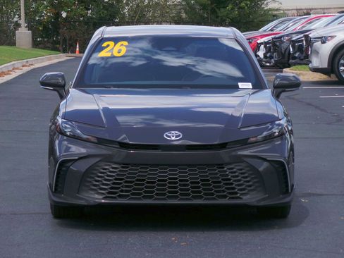 Used 2026 Toyota Camry SE FWD image 19