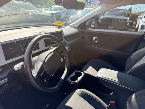 Used 2024 Hyundai Ioniq 5 SEL AWD/4WD image 16