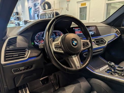 Used 2022 BMW X5 sDrive40i w/ M Sport Package image 7