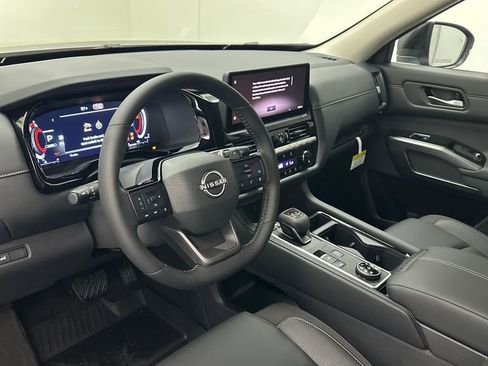 New 2026 Nissan Pathfinder SL AWD/4WD image 16