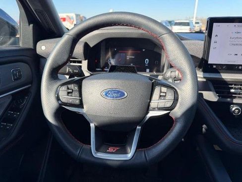 Certified 2025 Ford Explorer ST image 16