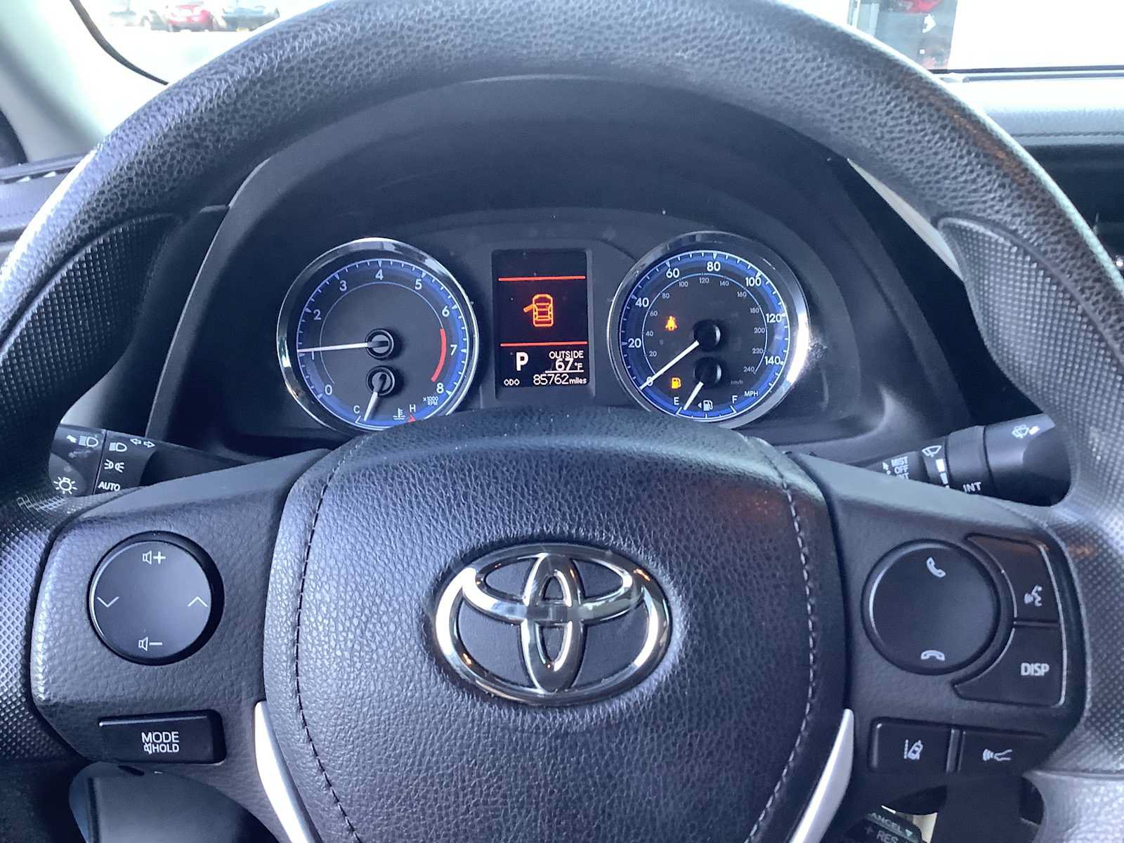 Used 2018 Toyota Corolla LE FWD image 16