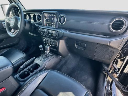 Certified 2023 Jeep Wrangler Unlimited Sahara w/ Cold Weather Group AWD/4WD image 33