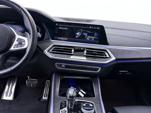 Used 2023 BMW X5 sDrive40i w/ M Sport Package image 11