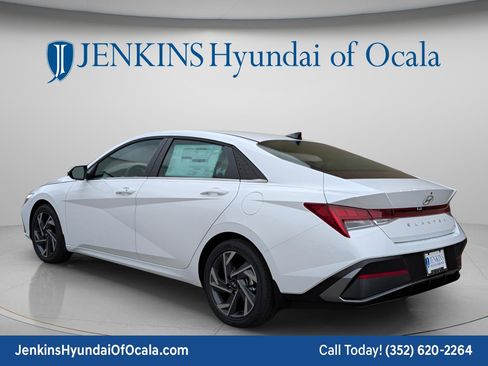 New 2026 Hyundai Elantra Limited FWD image 7