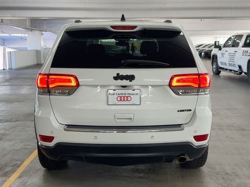 Used 2017 Jeep Grand Cherokee Limited w/ Luxury Group II image 10