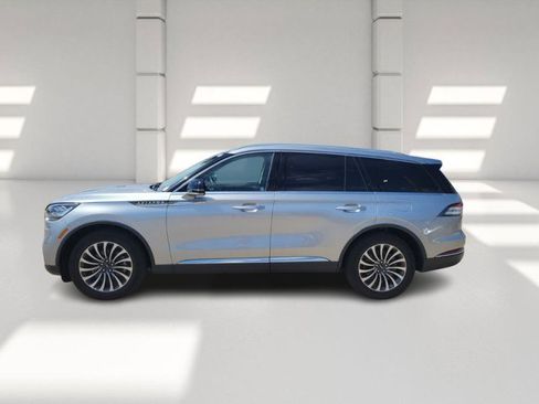 Used 2023 Lincoln Aviator Reserve image 4
