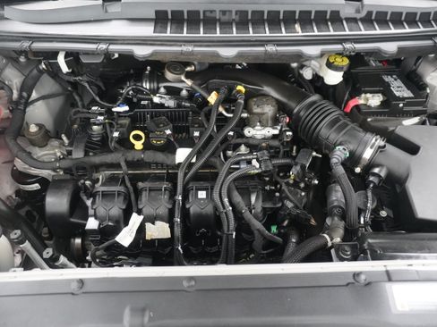 Used 2019 Ford Edge Titanium FWD image 31