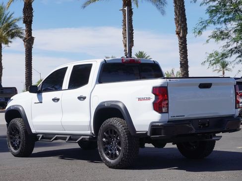 Used 2025 Chevrolet Colorado Trail Boss AWD/4WD image 3