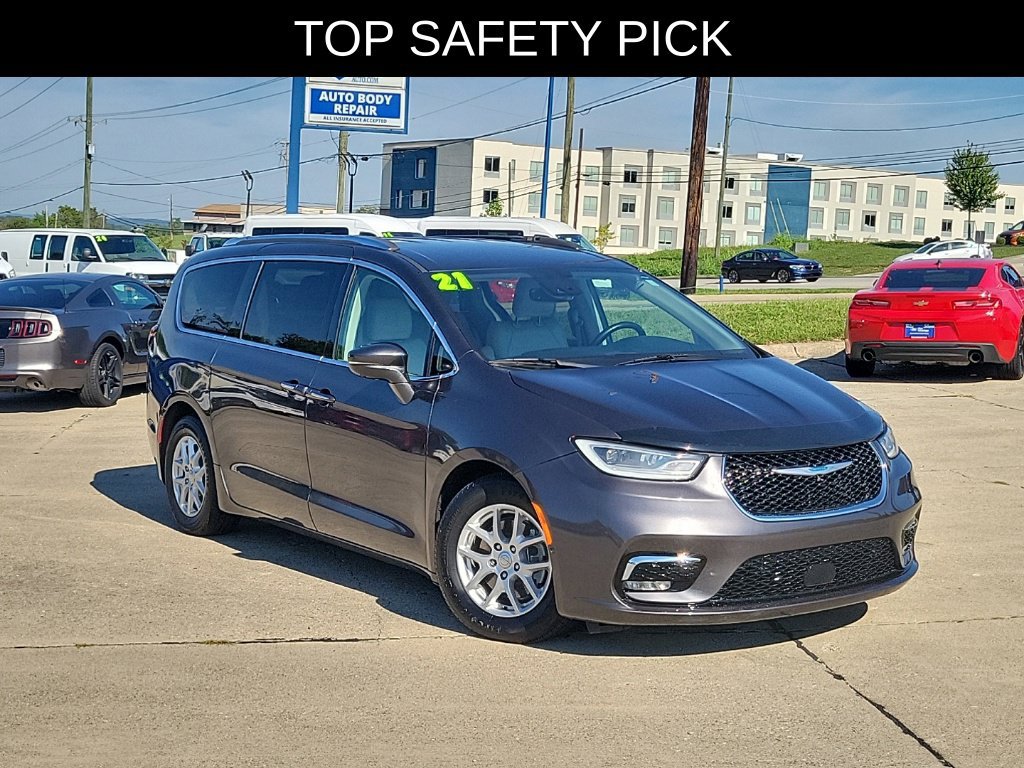 Used 2021 Chrysler Pacifica Touring-L FWD image 30