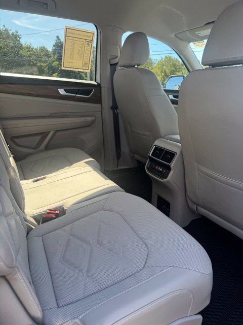 Used 2024 Volkswagen Atlas SE FWD image 11