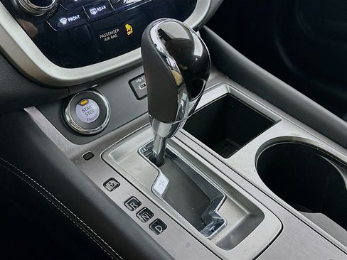 Used 2024 Nissan Murano SV w/ SV Midnight Edition Package image 24