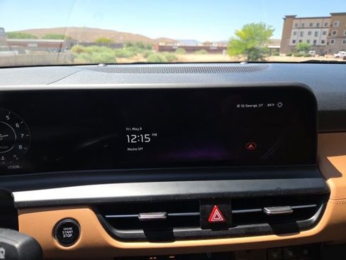 Used 2024 Kia Seltos EX AWD/4WD image 9