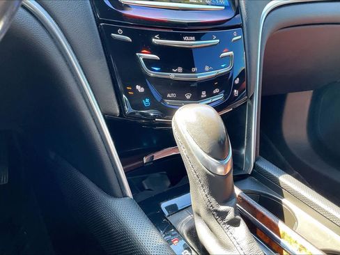 Used 2019 Cadillac XTS Luxury image 31