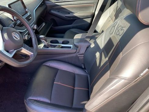 Used 2022 Nissan Altima 2.5 SR image 14
