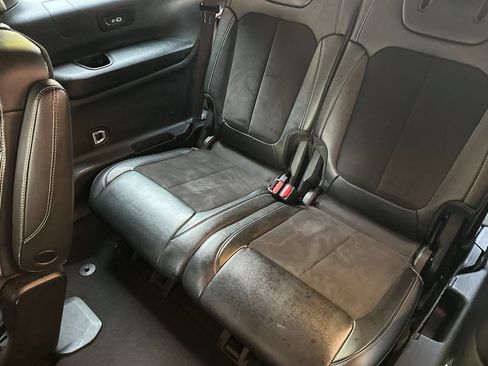 Used 2023 Jeep Grand Cherokee L Laredo AWD/4WD image 20