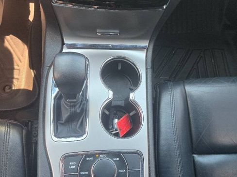 Used 2019 Jeep Grand Cherokee Limited AWD/4WD image 27