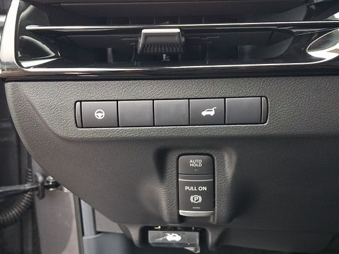 Certified 2025 Nissan Murano SV AWD/4WD image 25