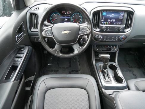 Used 2021 Chevrolet Colorado Z71 image 9