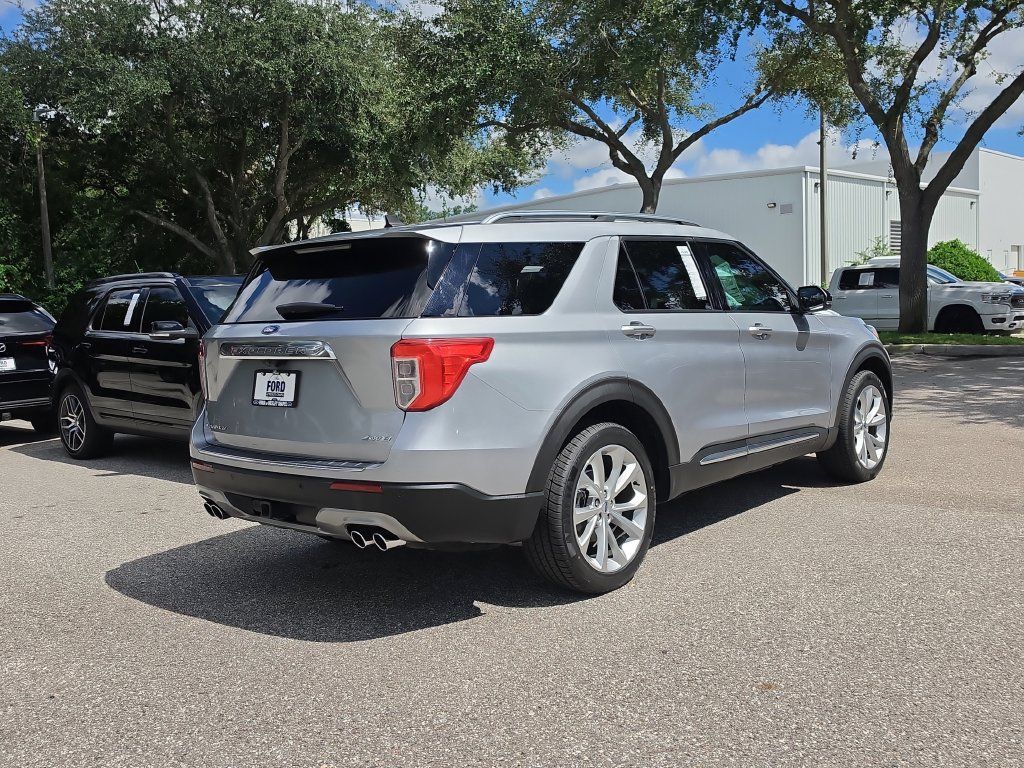 Certified 2023 Ford Explorer Platinum w/ Technology Package AWD/4WD image 5