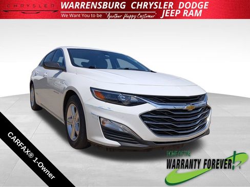 Used 2022 Chevrolet Malibu LS FWD image 1