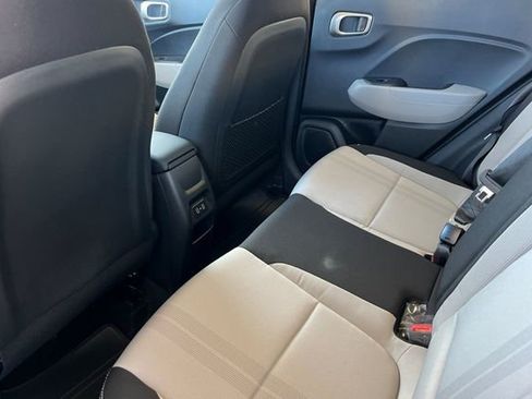 New 2026 Hyundai Venue SEL FWD image 12