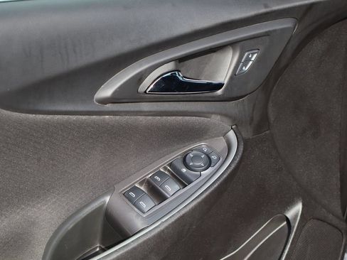 Used 2025 Chevrolet Malibu LT FWD image 19