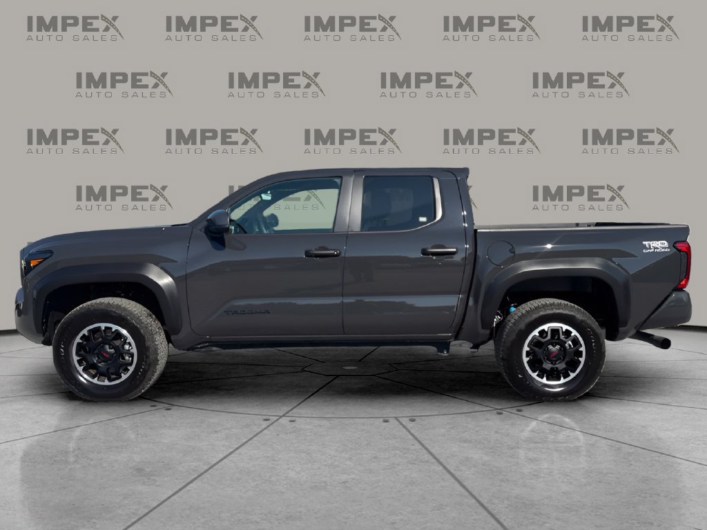 Used 2026 Toyota Tacoma TRD Off-Road AWD/4WD image 2