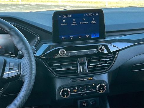 Used 2025 Ford Escape ST-Line image 9