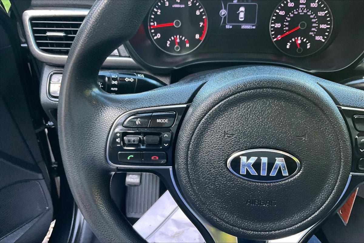 Used 2018 Kia Optima LX FWD image 11