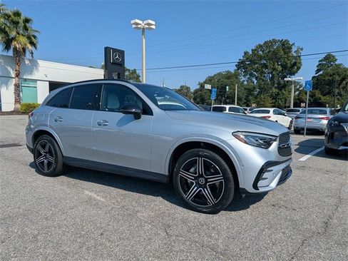 New 2026 Mercedes-Benz GLC 350e 4MATIC image 3