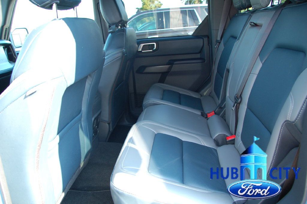 Used 2024 Ford Bronco Outer Banks AWD/4WD image 12