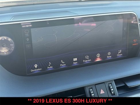 Used 2019 Lexus ES 300h w/ Accessory Package image 25