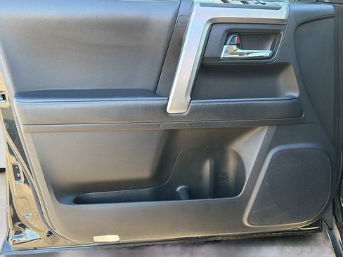 Used 2020 Toyota 4Runner SR5 image 19