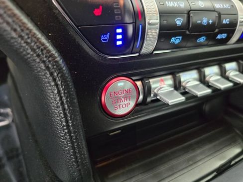 Certified 2022 Ford Mustang Premium RWD image 28