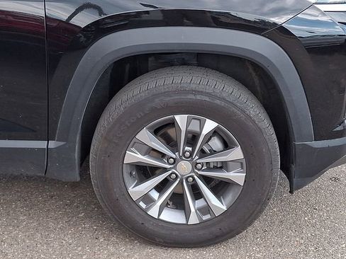 Used 2025 Chevrolet Equinox LT FWD image 24