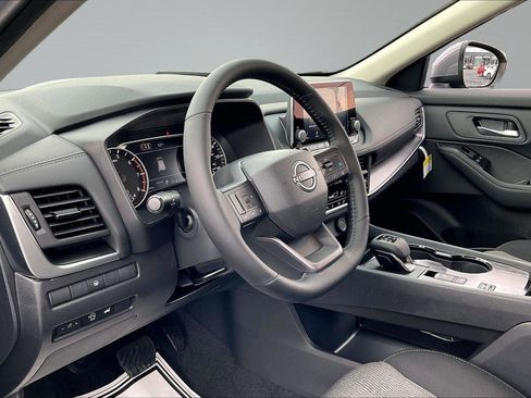 New 2026 Nissan Rogue SV FWD image 7