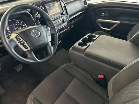 Certified 2022 Nissan Titan SV image 10
