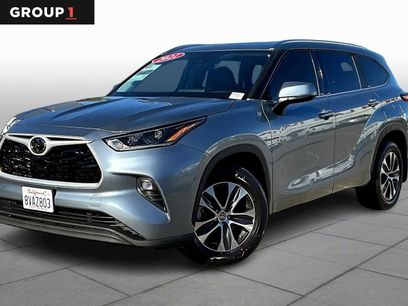 Used 2021 Toyota Highlander XLE