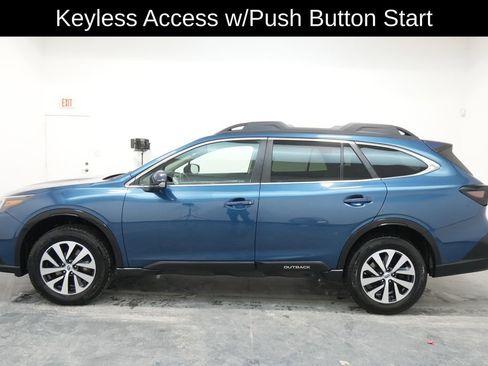 Used 2022 Subaru Outback Premium image 4
