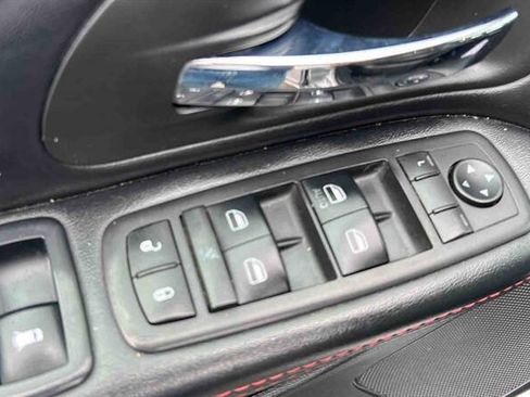 Used 2019 Dodge Grand Caravan GT image 21